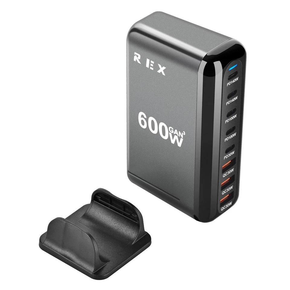 8 Port GAN 600W Charging Station